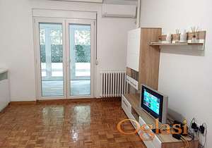 Bežanijska Kosa, stan sa velikom terasom, vpr, namešten, komplet renoviran ..